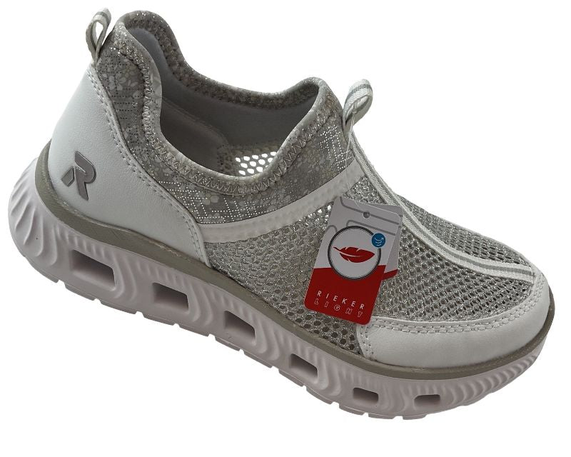 Rieker Damen Sneaker Low Slipper M6077-80 Weiß/Silber, mit luftiger Gitter